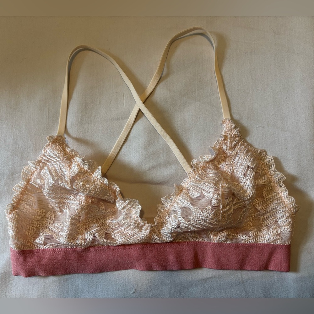 Aerie Lace Bralette in Cream and Pink